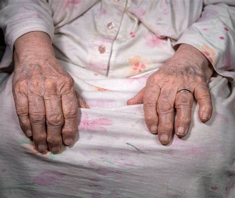 Old Wrinkled Woman S Hands Stock Image Image Of Detail 77910555