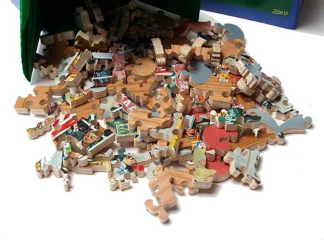 Jigsaw puzzles can be a fantastic way to keep the mind agile, and are a great hobby to take up both independently or as fun for all of the family. Gurney Journey: July 2010