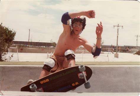 30 Fantastic Skateboarding Shots Mrom The Mid 1970s ~ Vintage Everyday