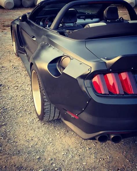Widebody Ford Mustang Gt Convertible S550 With Bike Holder