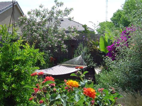 Peaceful Garden Retreats Landscaping Ideas And Hardscape Design Hgtv