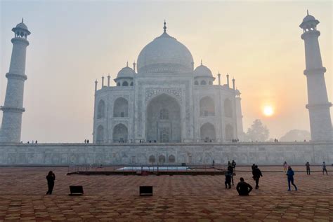 Check out updated best hotels taj mahal 🕌 we set up the alarm at 5am that morning to get to the gates of the taj mahal before the crowds and to catch sunrise at the famous gate. Best Way To Get To The Taj Mahal From The Us : Trump Built ...