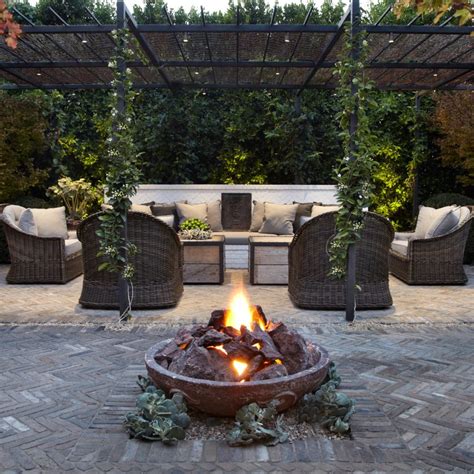 10 Budget Friendly Ways To Stage Outdoor Spaces No Vacancy