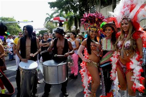 Festival De La Calle 8 En Miami Festeja Sus 40 Años El Souvenir