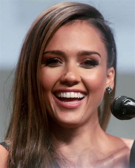 Jessica Alba Famosos Nacidos Hoy 28 De Abril