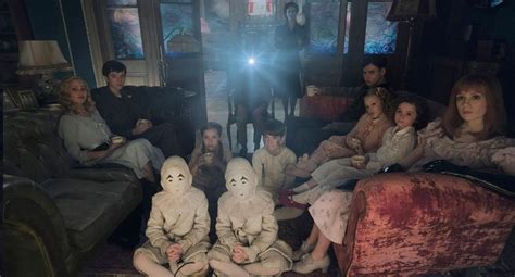 When jake (asa butterfield) discovers clues to a mystery that spans alternate realities and times, he uncovers a secret refuge known as miss peregrine's home for peculiar children. Palomeando: Burton a la Burton "Miss Peregrine´s Home for ...