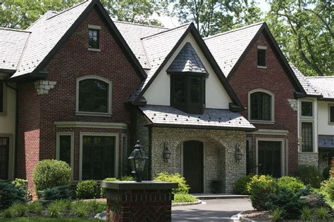 Pin by Kelly James on Exterior | Brick and stone exterior, Exterior color combinations, Exterior ...