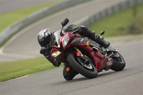 Yamaha r6 2007 onboard topspeed 295km/h (183mph). 2007 Yamaha YZF-R6