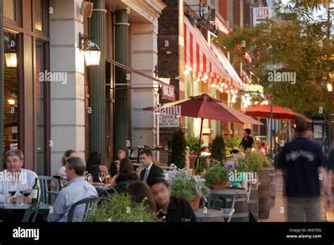 Warehouse district cleveland nightlife hi-res stock photography and