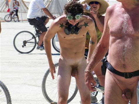 Provocative Wave For Men Naked Men At Burning Man