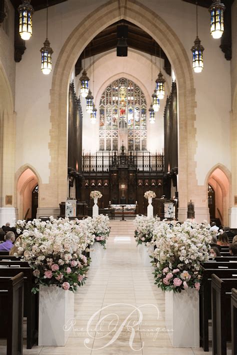 Vintage elegance,they look and touch like real roses.1 vase should buy 2 bouquets. Wedding Decorations For The Church Ceremony