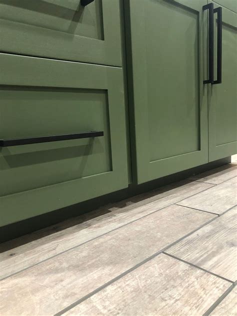 Check spelling or type a new query. Oakmoss by Sherwin Williams | Sherwin williams paint ...