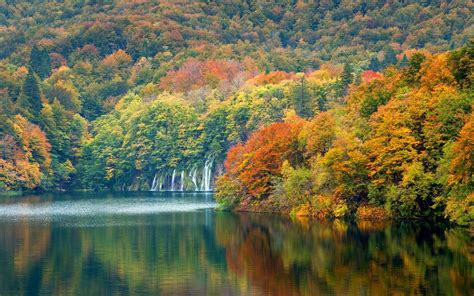 10 Fall Foliage Destinations That Arent On Your Radar