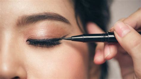 Best Eyeliner For Waterline All You Need To Know With Examples Naija