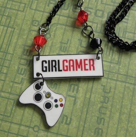 I Am Girl Gamer Logo And Xbox 360 Controller Chain Charm Necklace