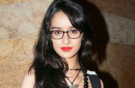 Which Bollywood Hottie Carries Specky Look The Best