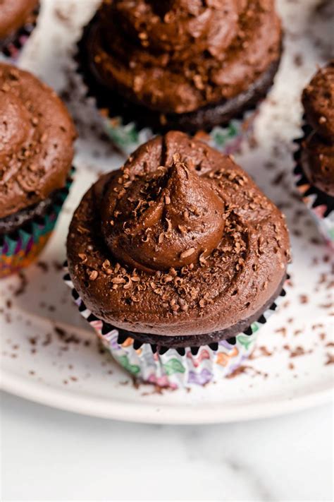 The Best Vegan Chocolate Cupcakes Ever The Vegan 8