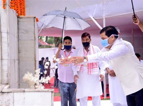 The suspense over the new assam chief minister ended as himanta biswa sarma has been elected as the leader. Assam Governor, CM Sonowal pay tribute to Swahid Kushal ...