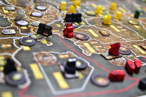 5 Two Player Board Games Everyone Should Play