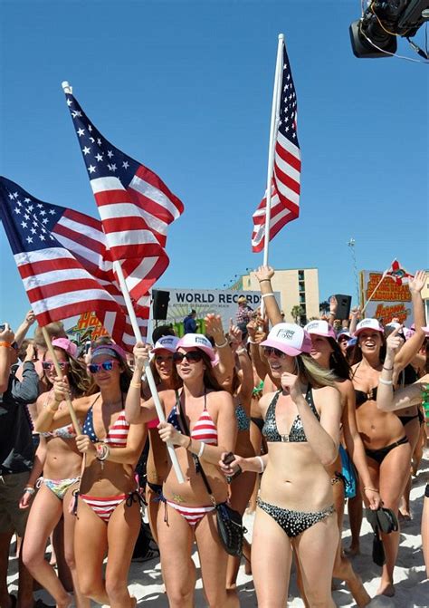 panama city breaks guinness world record for largest bikini parade as 450 scantily clad women