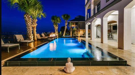 Vacation Rentals With Amazing Pools Marriott Bonvoy Traveler