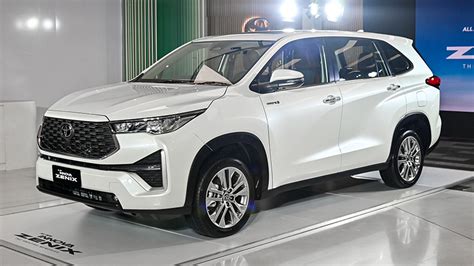 รูปภาพรถยนต์ Toyota Innova Zenix 20 Hev Smart 2023 Sภายนอก อัลบั้มรถ