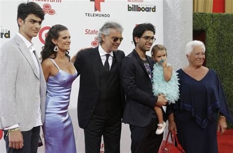 You can probably come up with a long list of quiz questions on your own after seeing some of these. andrea bocelli matteo bocelli - Buscar con Google | Andrea ...
