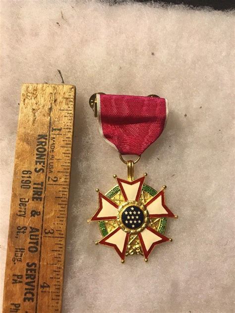 Us 1960s Legion Of Merit Medal 2 A327 1946507742