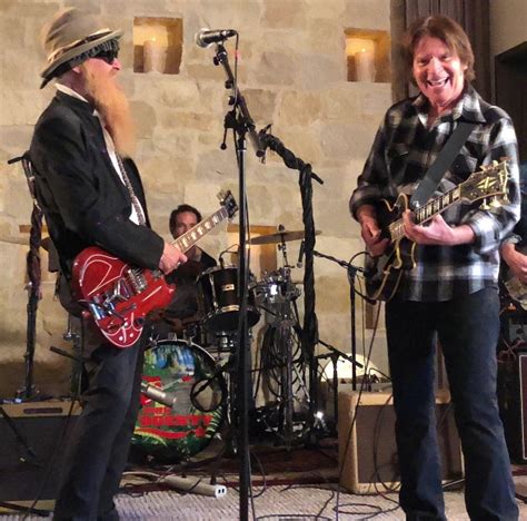 John Fogerty And Zz Tops Billy Gibbons Perform Together At Two Nj Shows Watch Videos