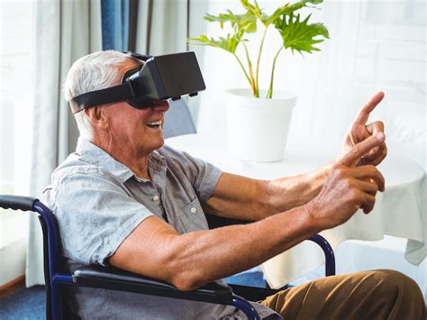 Virtual Reality Helps Stroke Patients Overcome Hand Movement