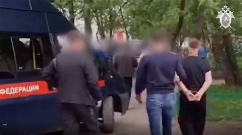 СК показал кадры задержания убийцы 12 летней девочки в Нижегородской области