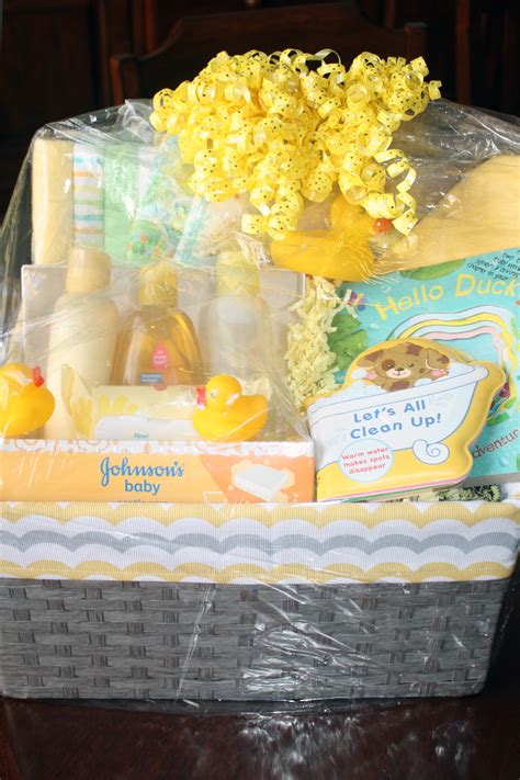 Unisex baby shower gift basket ideas. Get Creative: Baby Shower Gift Basket Ideas - Cookie ...