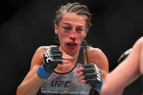 UFC 223: zobacz twarz Joanny Jędrzejczyk po walce - Sport WP SportoweFakty