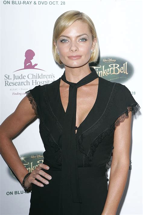 Photo Jaime Pressly Wallpapers With A Celebrity Jaime Pressly номер