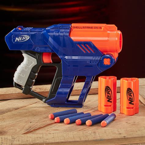 Featuring a targeting scope and adjustable stock, pick out your opponents and snipe them from huge distances! NERF N-Strike Elite Shellstrike DS-6 - Blaster-Time