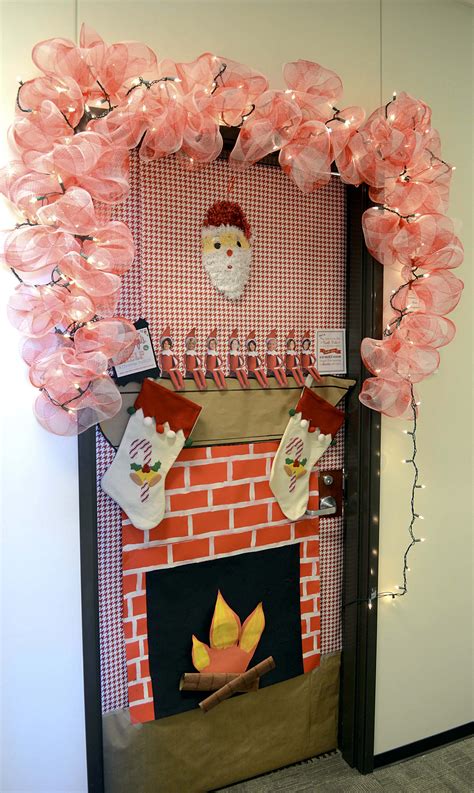 There's nothing more annoying in college than having a dorm room with zero personality. Door Decoration Contest Sparks New TTI Tradition — Texas A ...