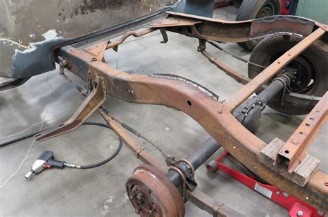 Installing A Parallel Leaf Spring Kit In A 1947 1953 Chevy Truck Hot