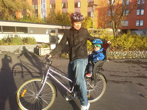 Recently red bull approached joshua to create the artwork for steve smiths helmet and the request was haida inspired art. The beginning of new journey: Orang biasa.. basikal tua.. hehe