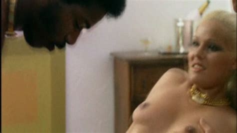 Nackte Cristina Minutelli In Black Emanuelle Stunden Wilder Lust Hot Sex Picture