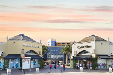 Premium Outlets Los Angeles Downtown Stores Nar Media Kit