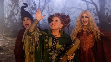 Hocus Pocus 2 Stars Bette Midler Sarah Jessica Parker Kathy Najimy