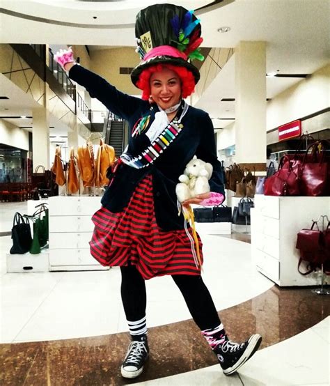 The mad hatter has a very ridiculous and eccentric type of personality, which also translates to his way of dressing and his choice of clothing. Mad Hatter Costume for Girls DIY | Girl costumes, Mad hatter costume, Diy for girls