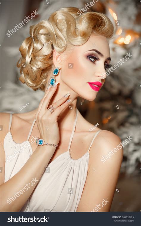 Beauty Woman Fashion Model Jewelry Makeup Stock Photo Edit Now