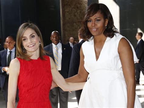 Michelle Malia And Sasha Obama Charm In Africa Spain