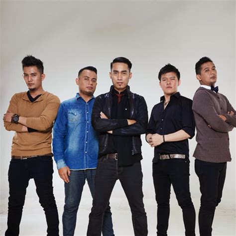 Jika anda suka, belilah kaset atau cd original dari album hits single terbaru 2018 agar hijau daun tetap dapat berkarya. Download Lagu Wali | MP3 Download Populer & Hit Lagu Wali