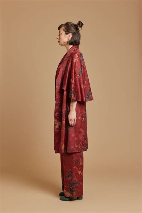 Scarlet Kimono Ziran