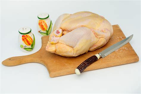 2 breast halves, 2 thighs, 2 drumsticks, and 2 wings. How to Cut a Whole Chicken into 11 Pieces - Backyard Poultry