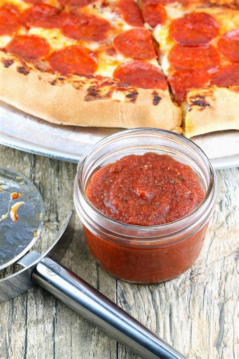 This homemade pizza sauce recipe is so much fun to make. quick pizza sauce