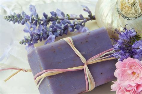 Wir wünschen euch, dass ihr noch viele wundervolle hochzeitstage feiert! Seifenhochzeit (32. Hochzeitstag) - Infos & Geschenkideen