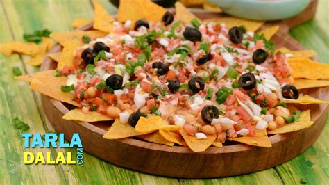 Top with a bunch of veggies, and you've got a pan meal! Nachos with Salsa and Baked Beans by Tarla Dalal - YouTube